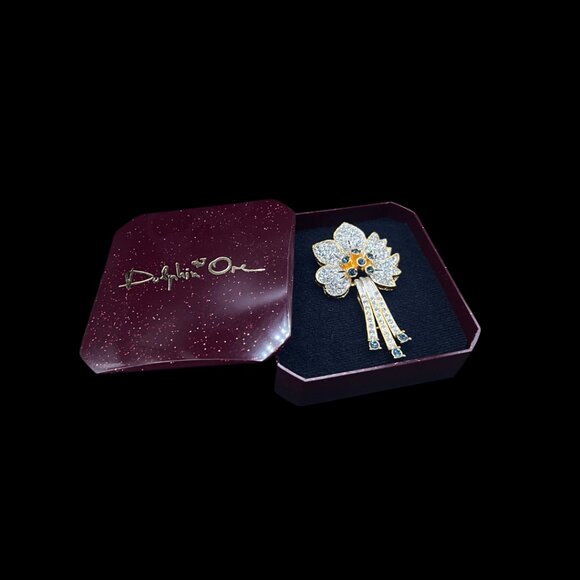 Vintage Flower Brooch Faux Blue Sapphire and Swarovski 18K Elec. Designer Signed - Picture 9 of 9